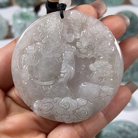 翡翠颈饰未镶嵌财神爷福利