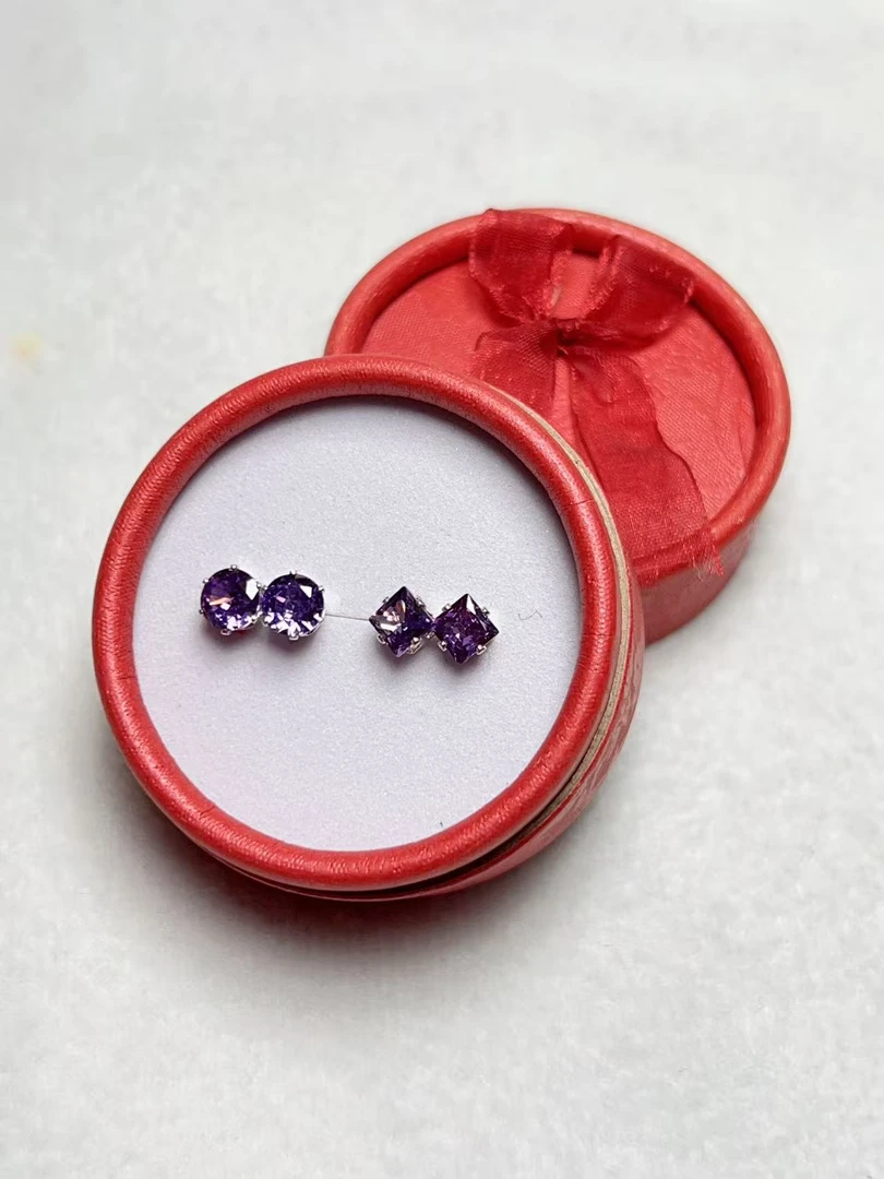 合成水晶LS-409《紫晶耳钉》随机一对 (拍一发一多样性发货)