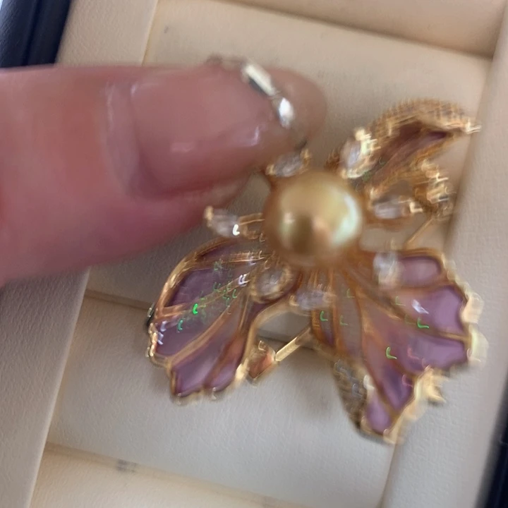 未镶嵌胸饰海水珍珠