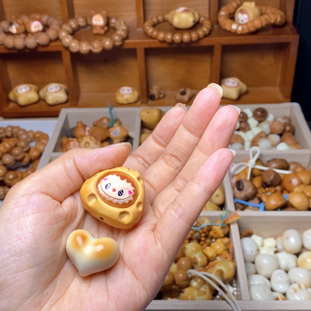 小****手串猴头核桃爱心奶酪拉布