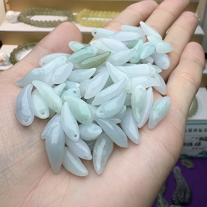 翡翠未镶嵌颈饰翡翠未镶嵌