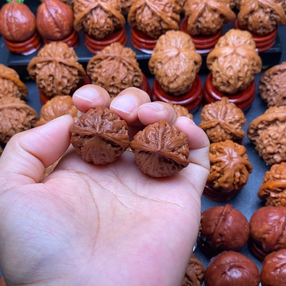 把件文玩核桃三棱