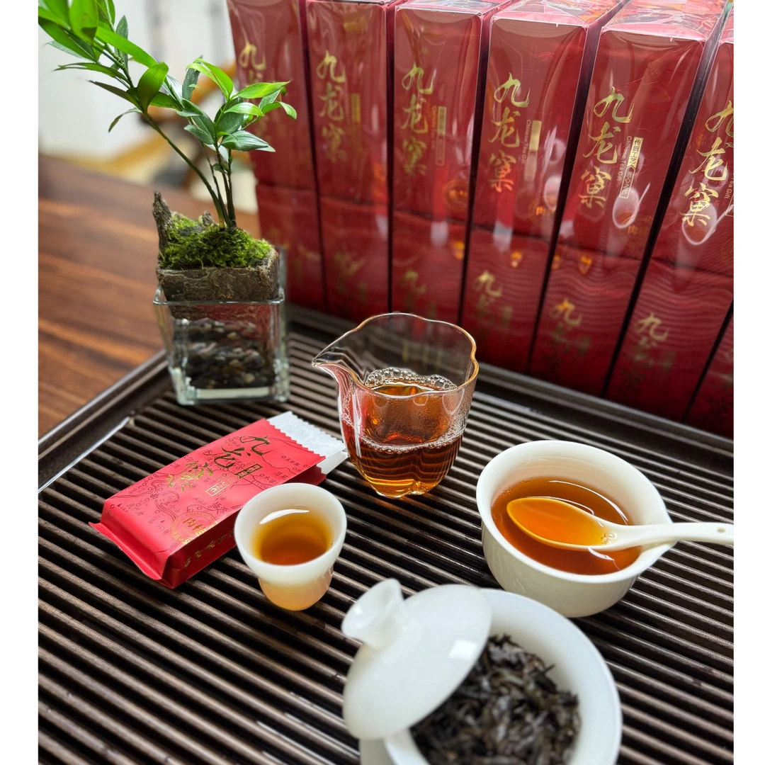 九龙窠肉桂   花香馥郁 带有桂味   汤感饱满 醇厚浓香  中火茶