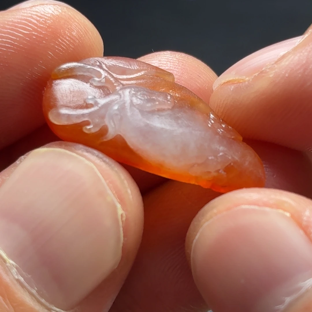 定制翡翠未镶嵌鹿