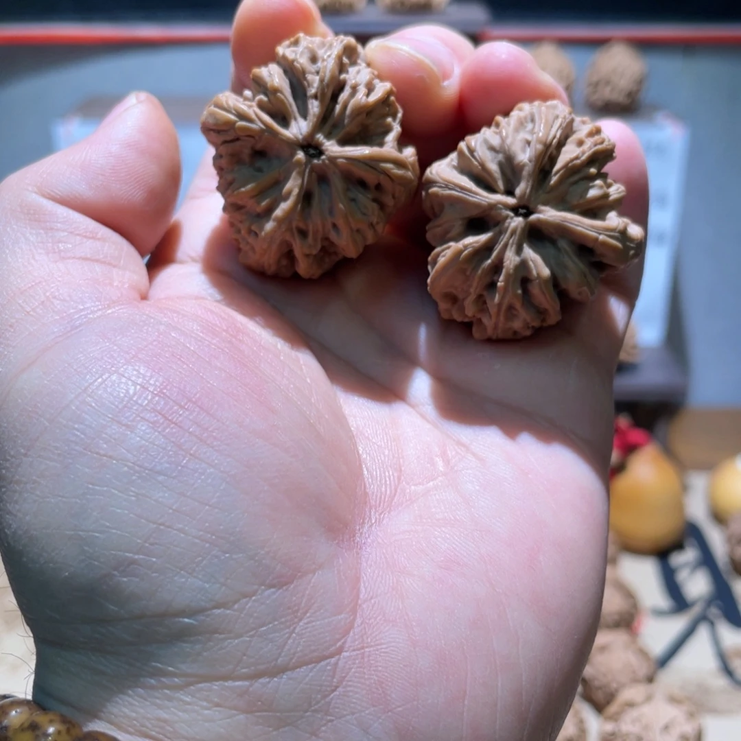 吊坠文玩核桃35.5平谷暴雪