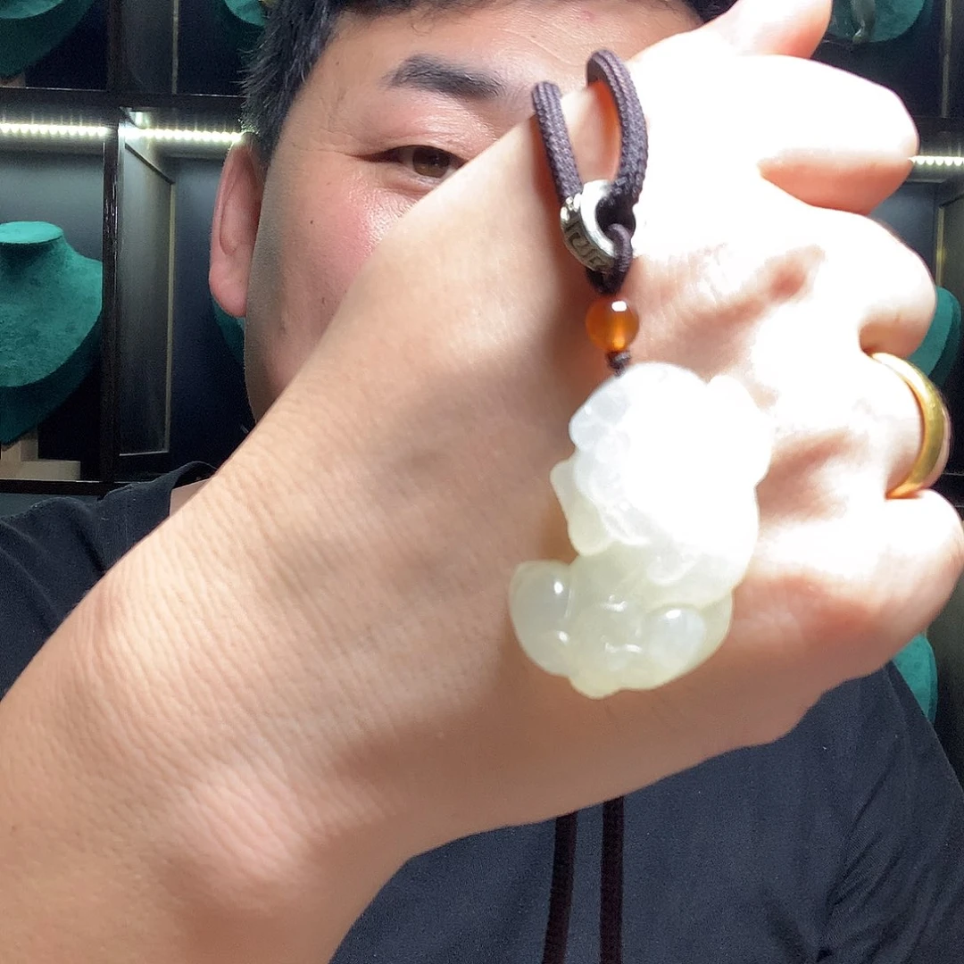 未镶嵌蛇纹石玉颈饰M*M