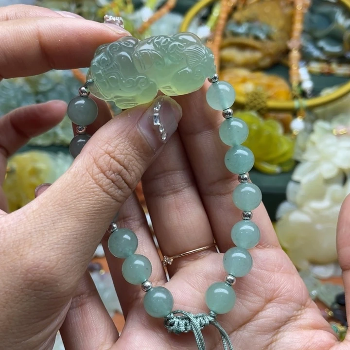 蛇纹石玉未镶嵌吊坠