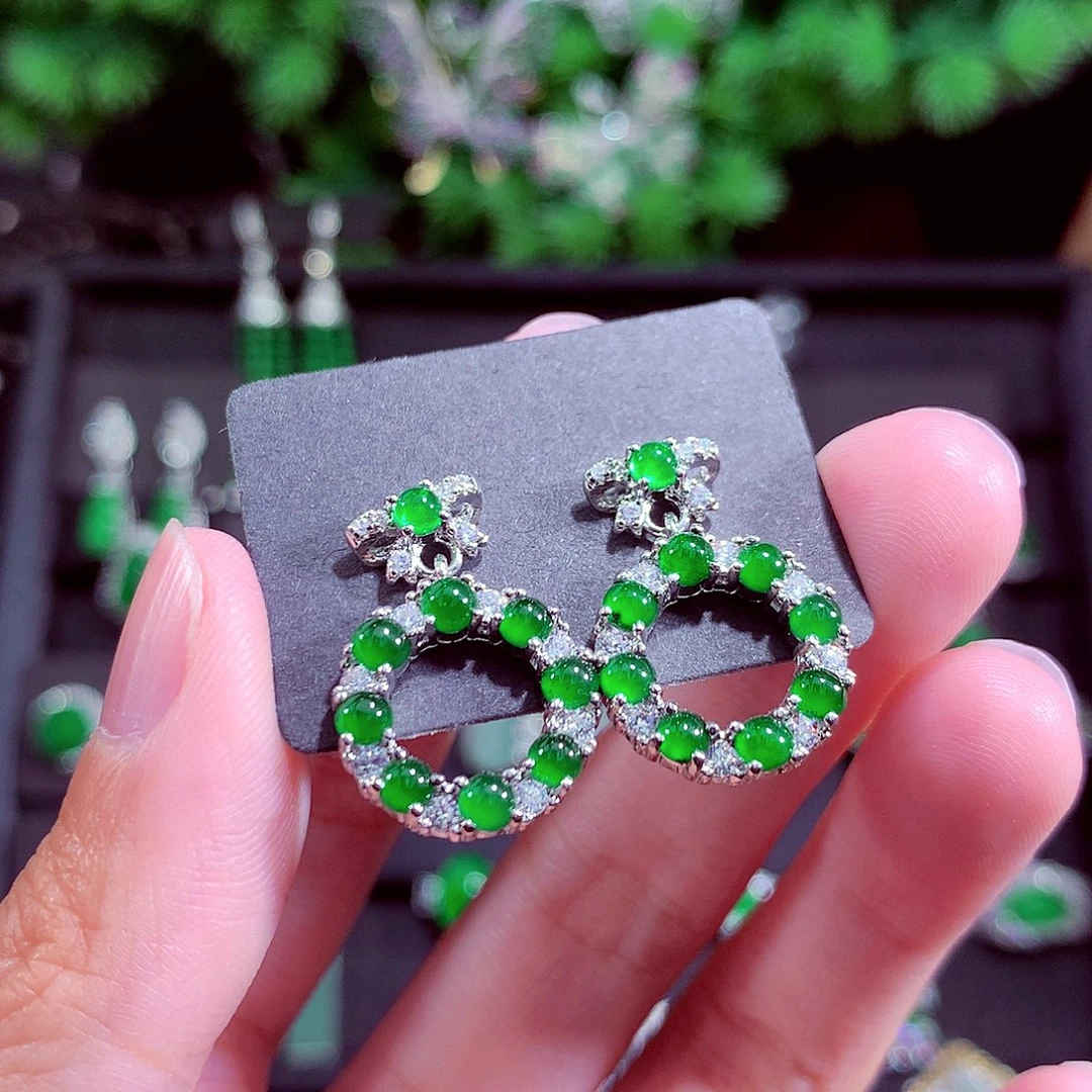 颈饰未镶嵌翡翠天然