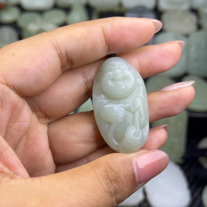 晶***鑫和田玉未镶嵌挂件