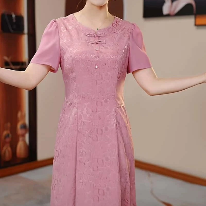 2025夏季新款高端轻奢精致时尚中年妈妈装粉色提花设计优雅连衣裙