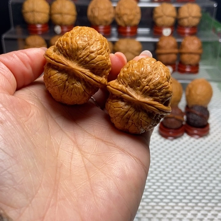 文玩核桃把件19黄金蟒