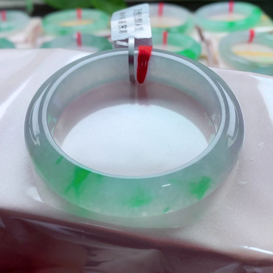 未镶嵌手镯翡翠52.5冰飘阳绿小宽版捡漏 敏