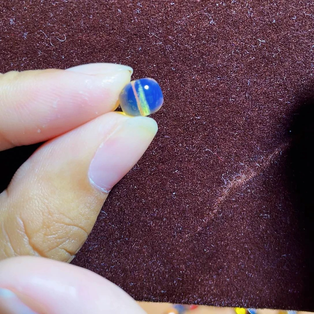 蓝珀裸石未镶嵌老型8珠子