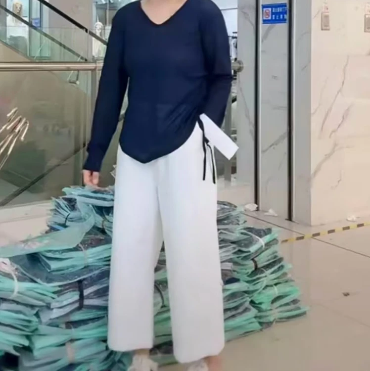 9018 女士时尚百搭休闲小衫 ZX