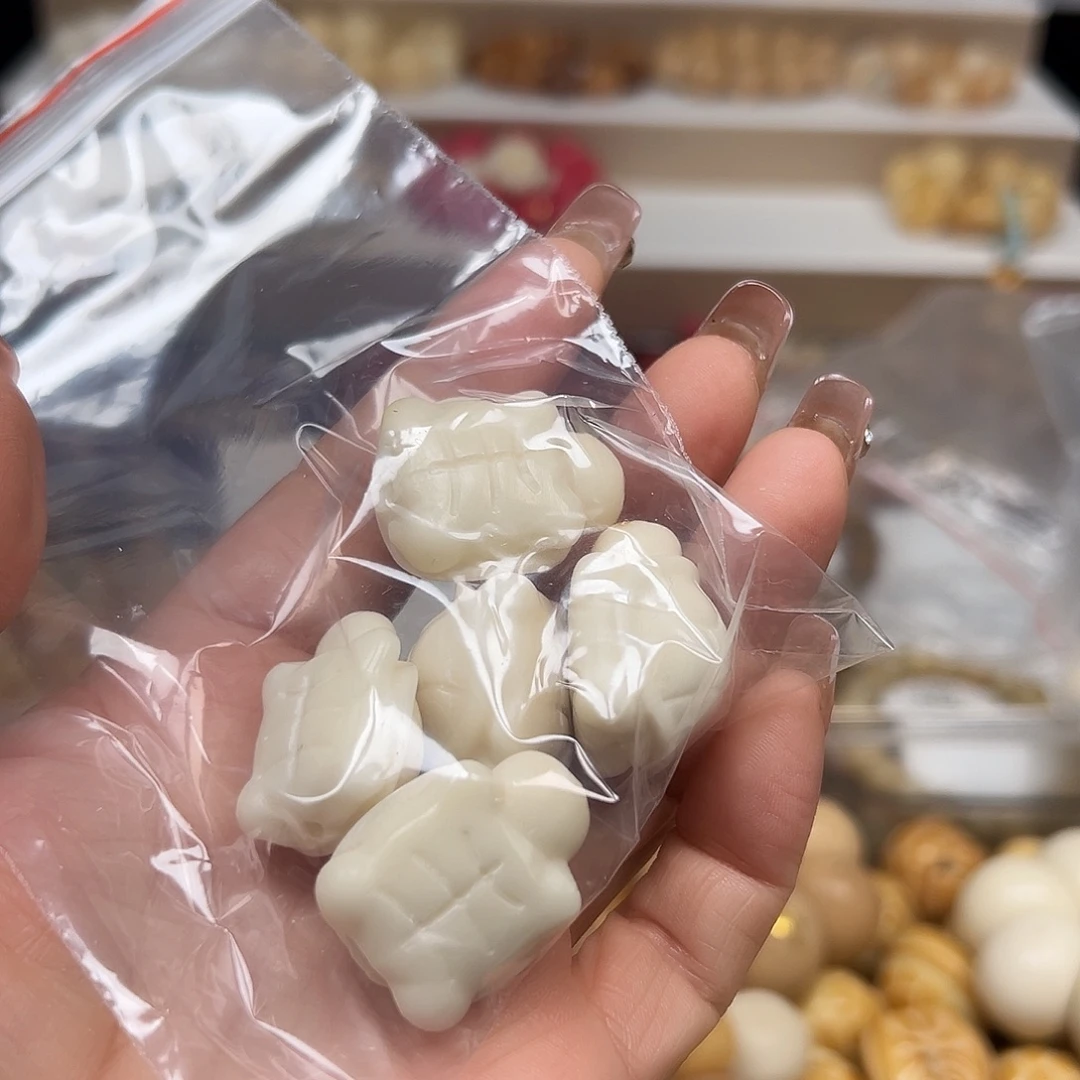 闽***湘手串菩提根/象牙果乌龟加蜜罐50颗