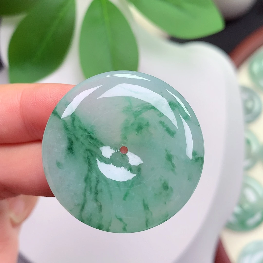 颈饰未镶嵌翡翠平安扣 34.1x6.2mm