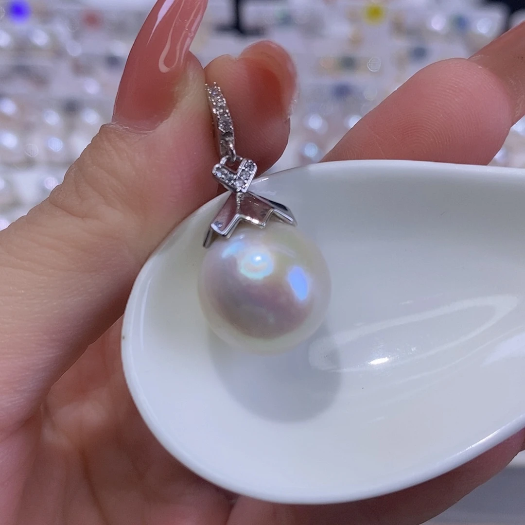 淡水珍珠合金颈饰