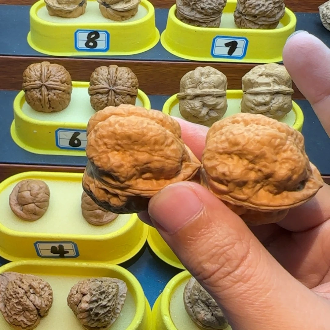 传***化把件桃核大羊头蟾