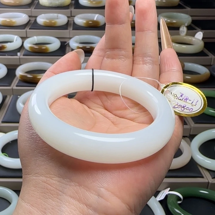 和田玉手镯未镶嵌星**~