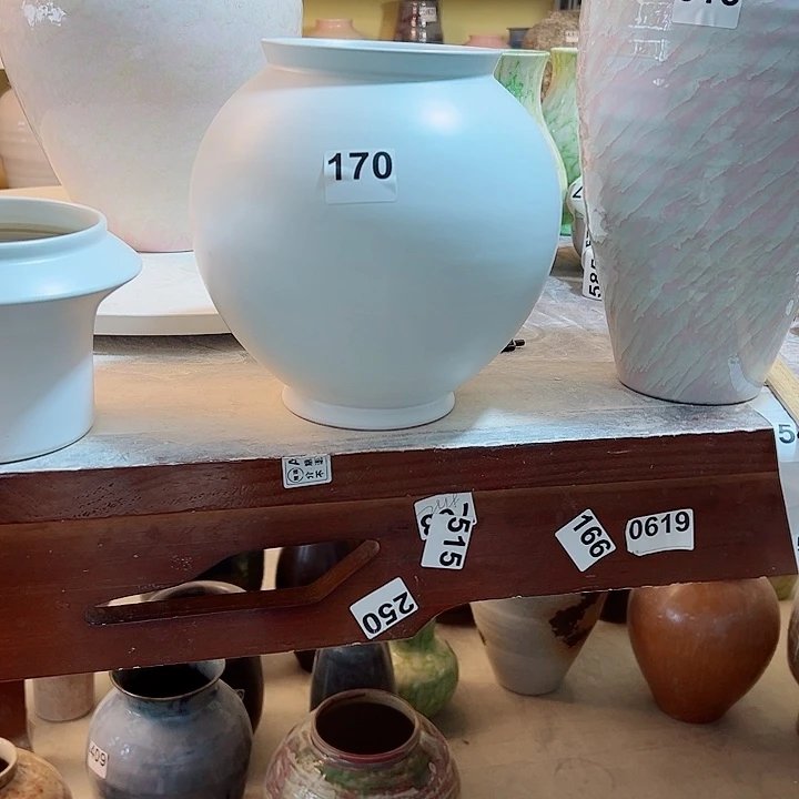 @***雨瓷片口13，高24，-70，摆件