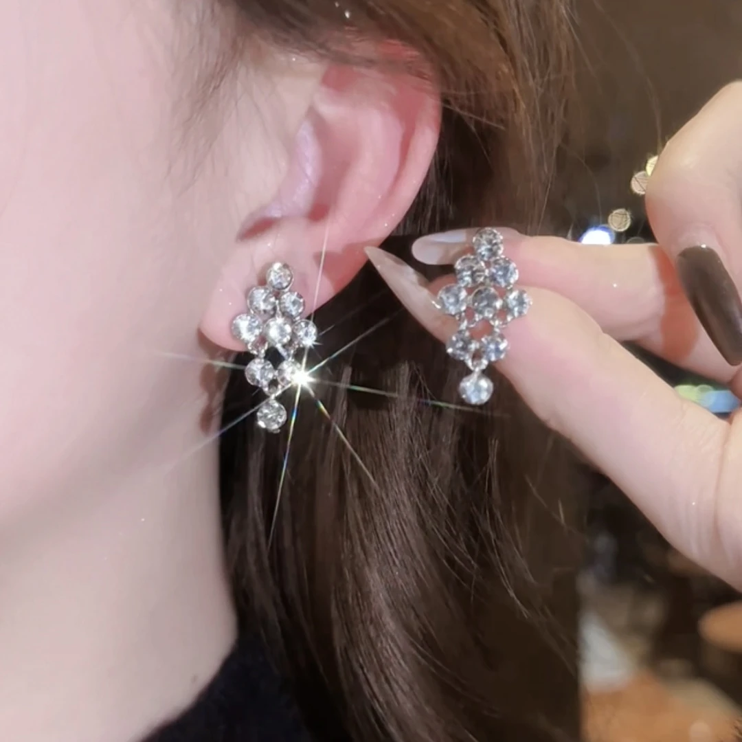 铜合金耳饰 几何菱形锆石耳钉女独特时尚潮流气质百搭耳环耳饰