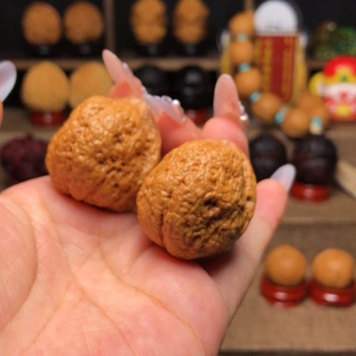 橄榄核吊坠6呱呱来财