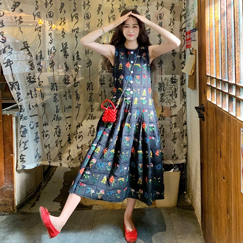 法式高级感重工绣花无袖连衣裙女夏季新款小众时尚宽松绝美背心裙