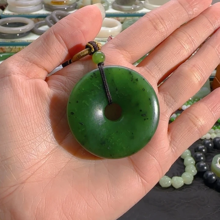 颈饰未镶嵌和田玉平安扣吊坠