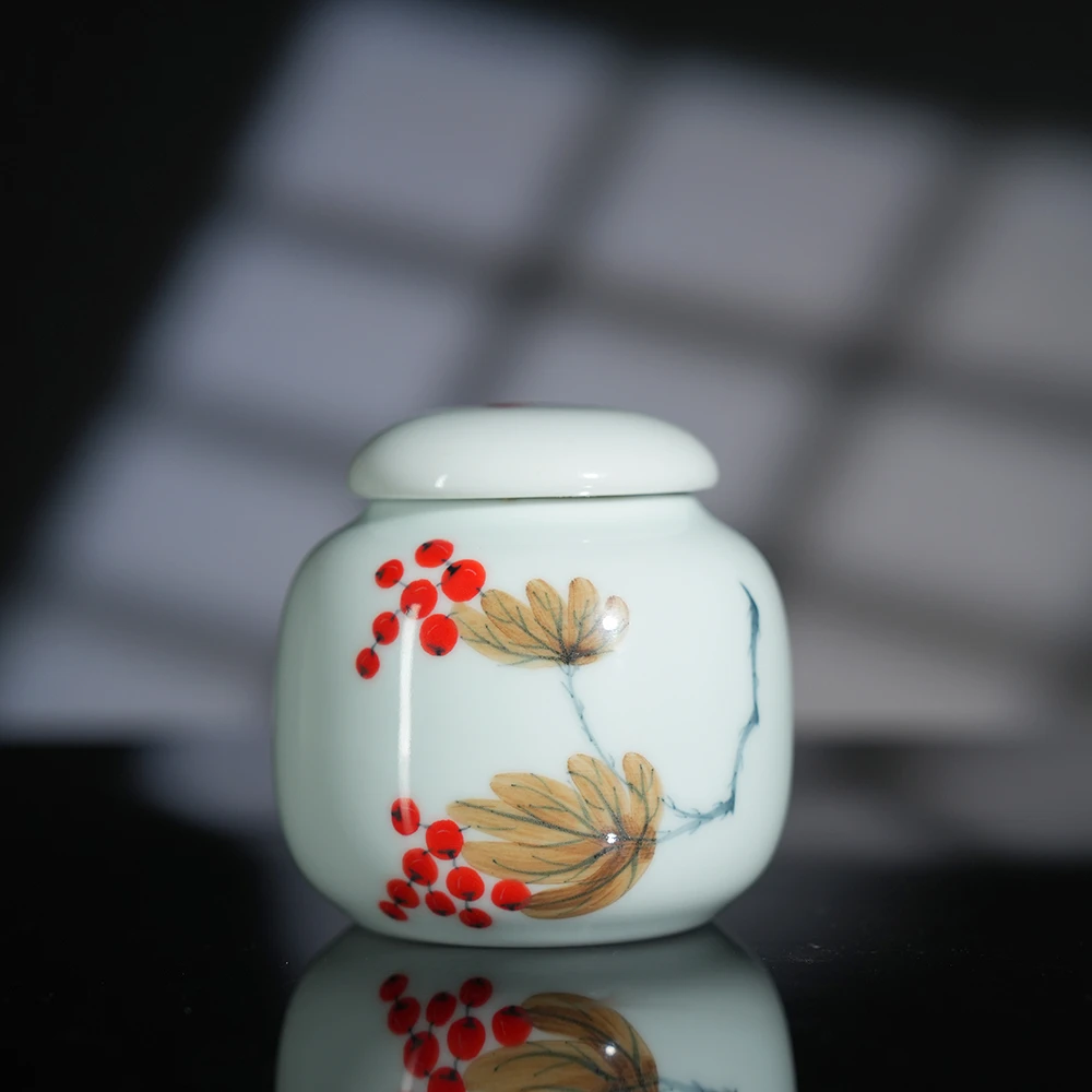 【瓷见如故】粉青红果实茶叶罐  th301