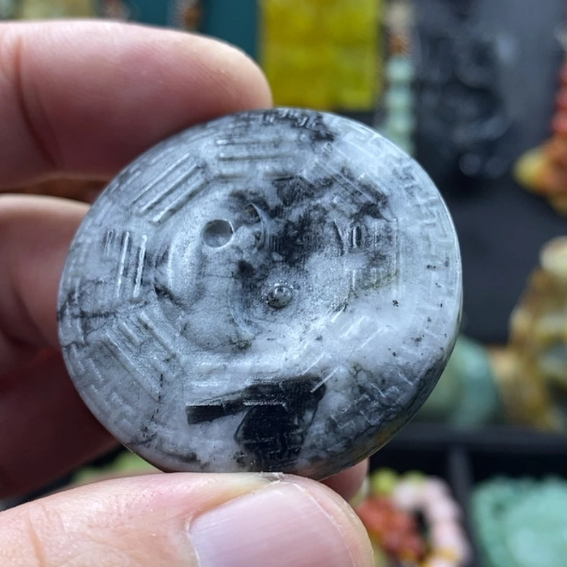 【闪购商品】未镶嵌岫玉吊坠八卦