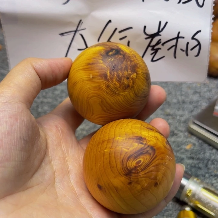 柏木（崖柏）瑕疵06