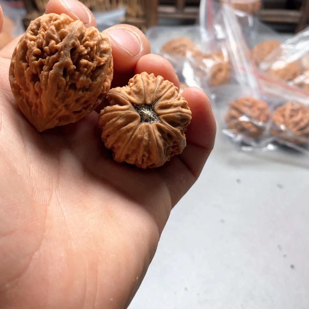 文玩核桃把件小楸香107