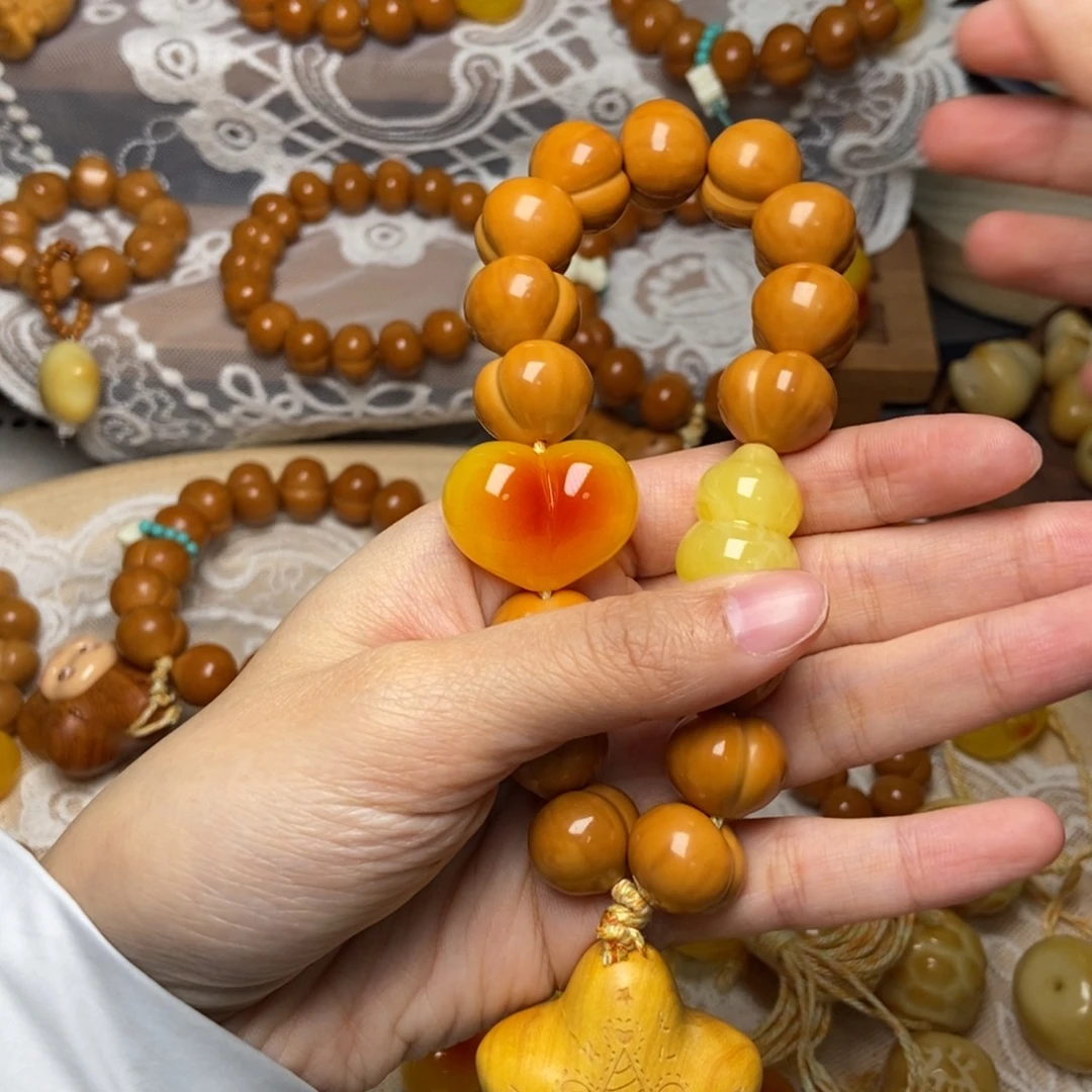 A***！吊坠猴头核桃三个爱心三个葫芦