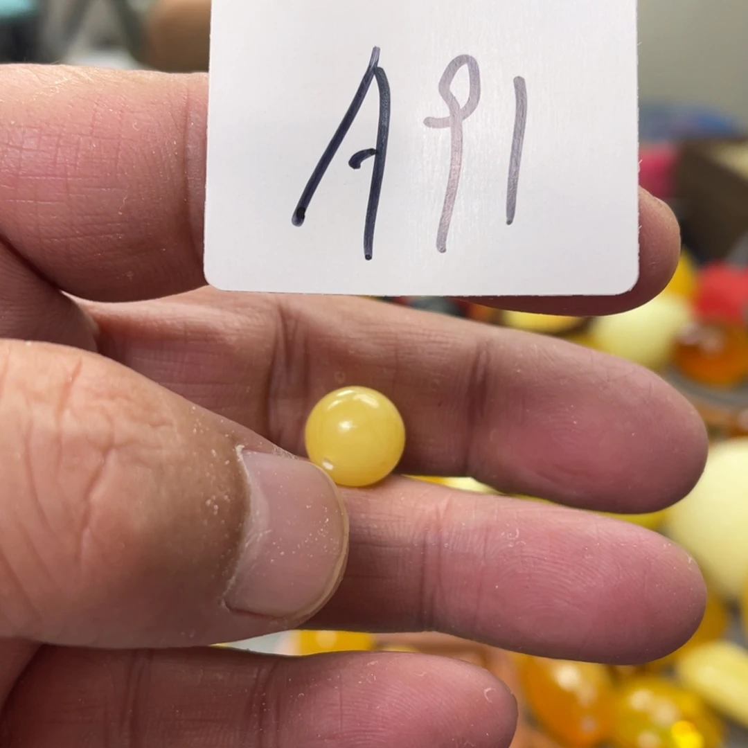 手链琥珀未镶嵌多样性发，发其中一件