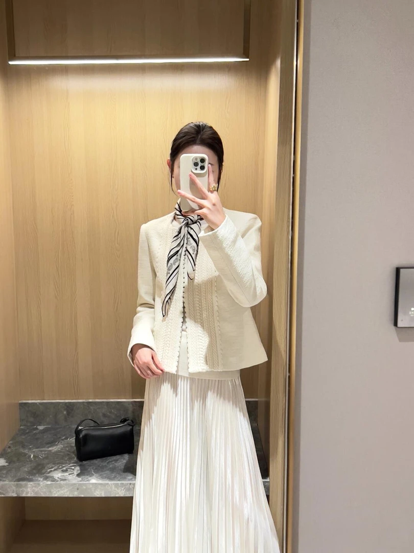 早秋小香风韩系贵感套装法式千金名媛风轻奢质感外套半身裙两件套