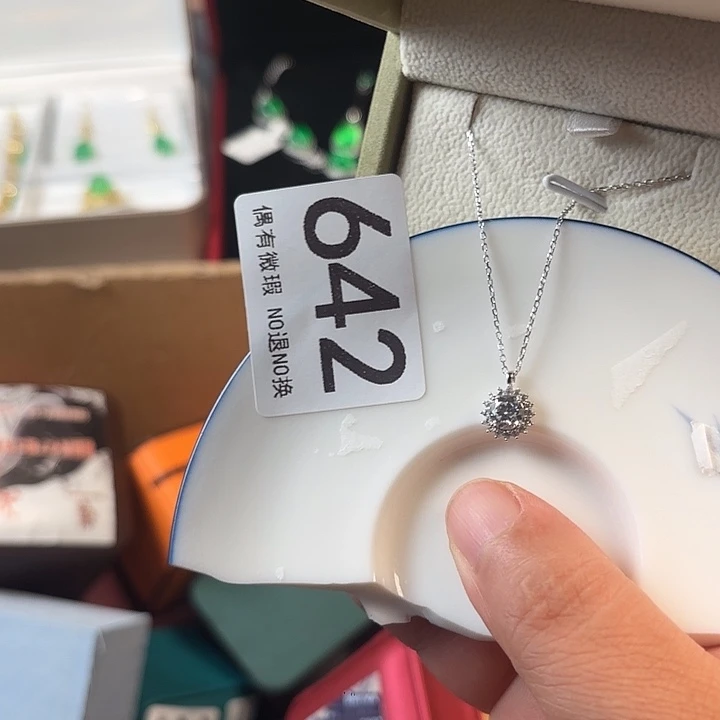 11111。         王***_