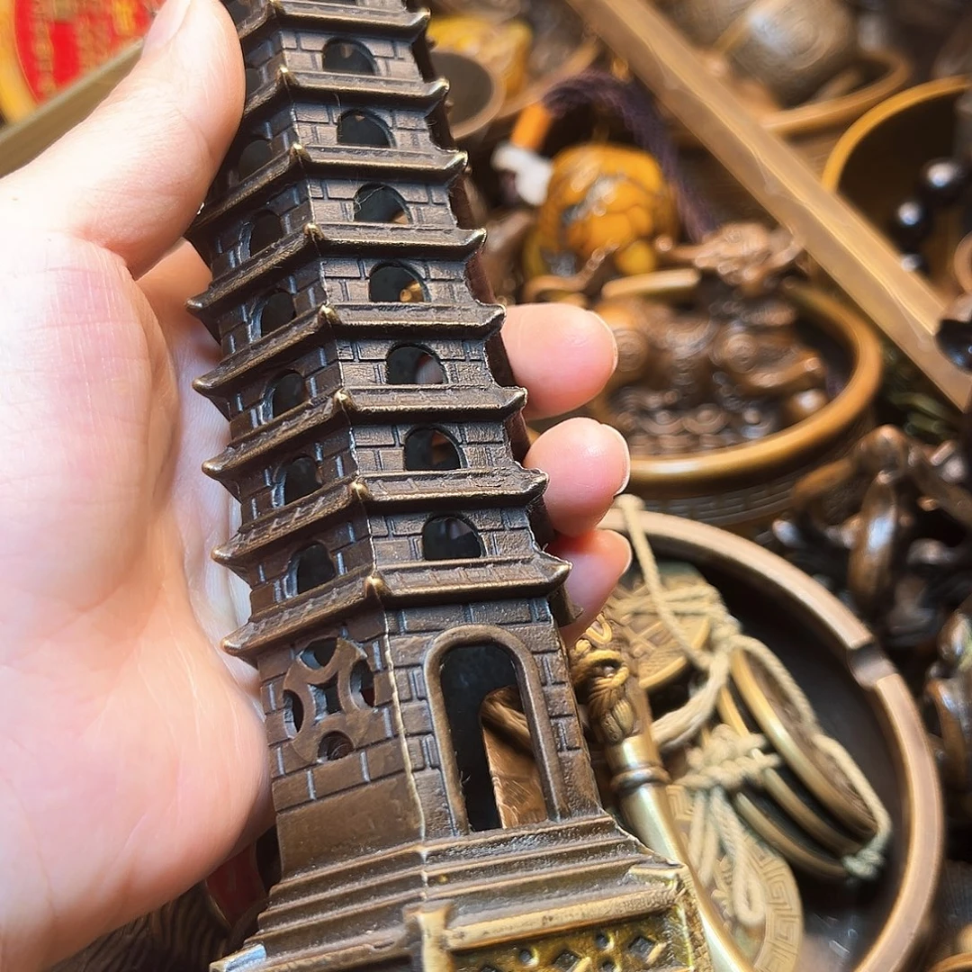 精美铜器工艺品等