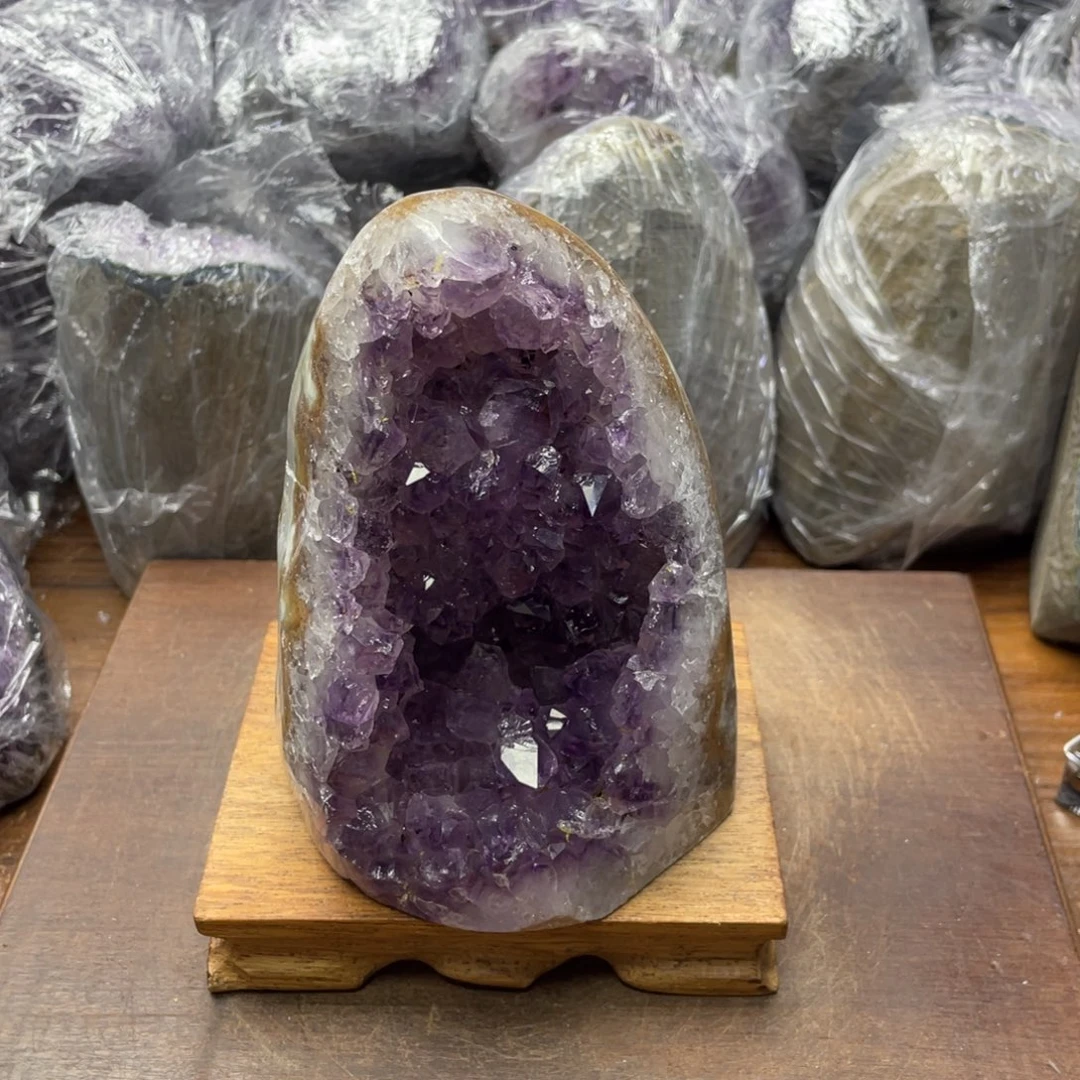 未镶嵌水晶大型摆件（非配饰）