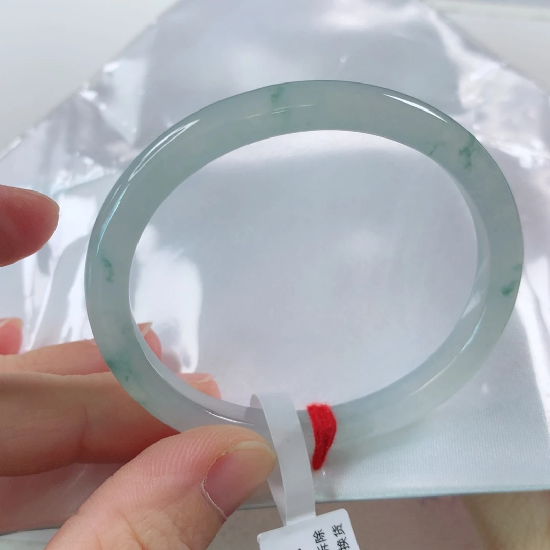 未镶嵌手镯（贵妃镯）翡翠268