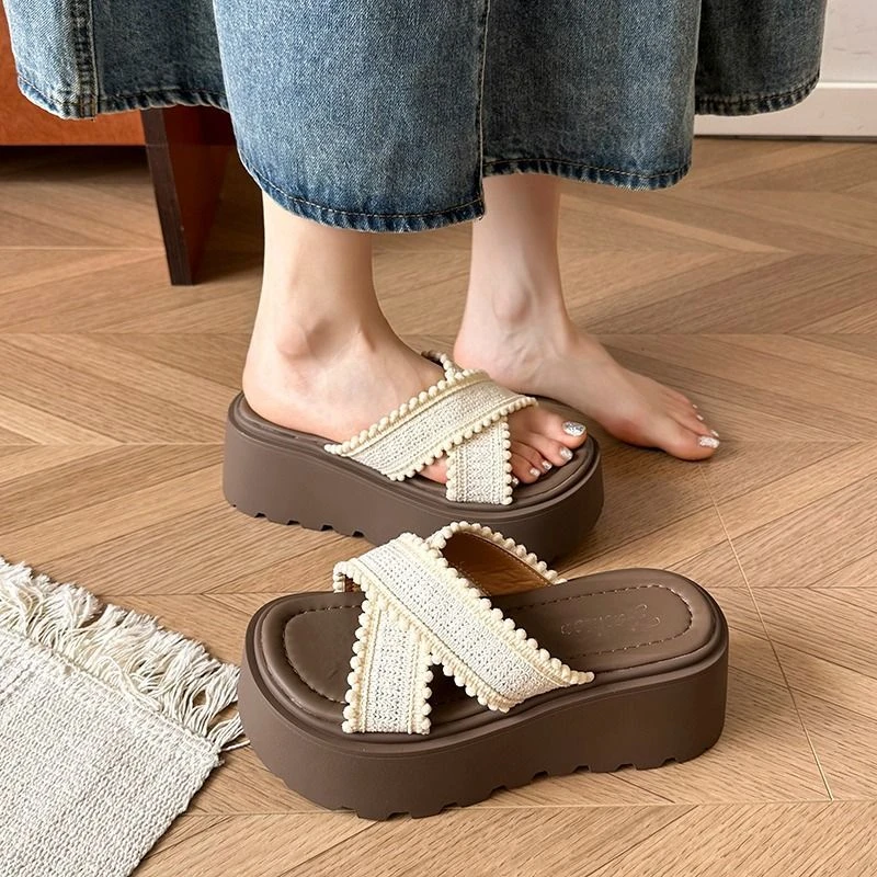 爆款交叉厚底拖鞋女夏外出2025新款仙女凉鞋度假软平底海边沙滩鞋