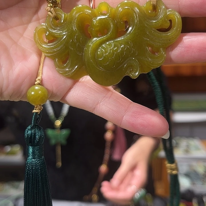 未镶嵌岫玉毛衣链