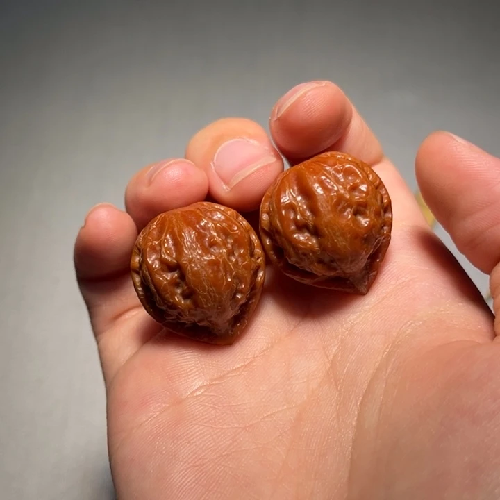 文玩核桃把件桃心806