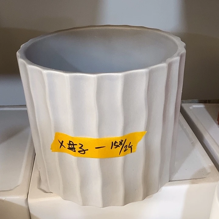 摆件陶盆有孔 瑕疵介意勿拍