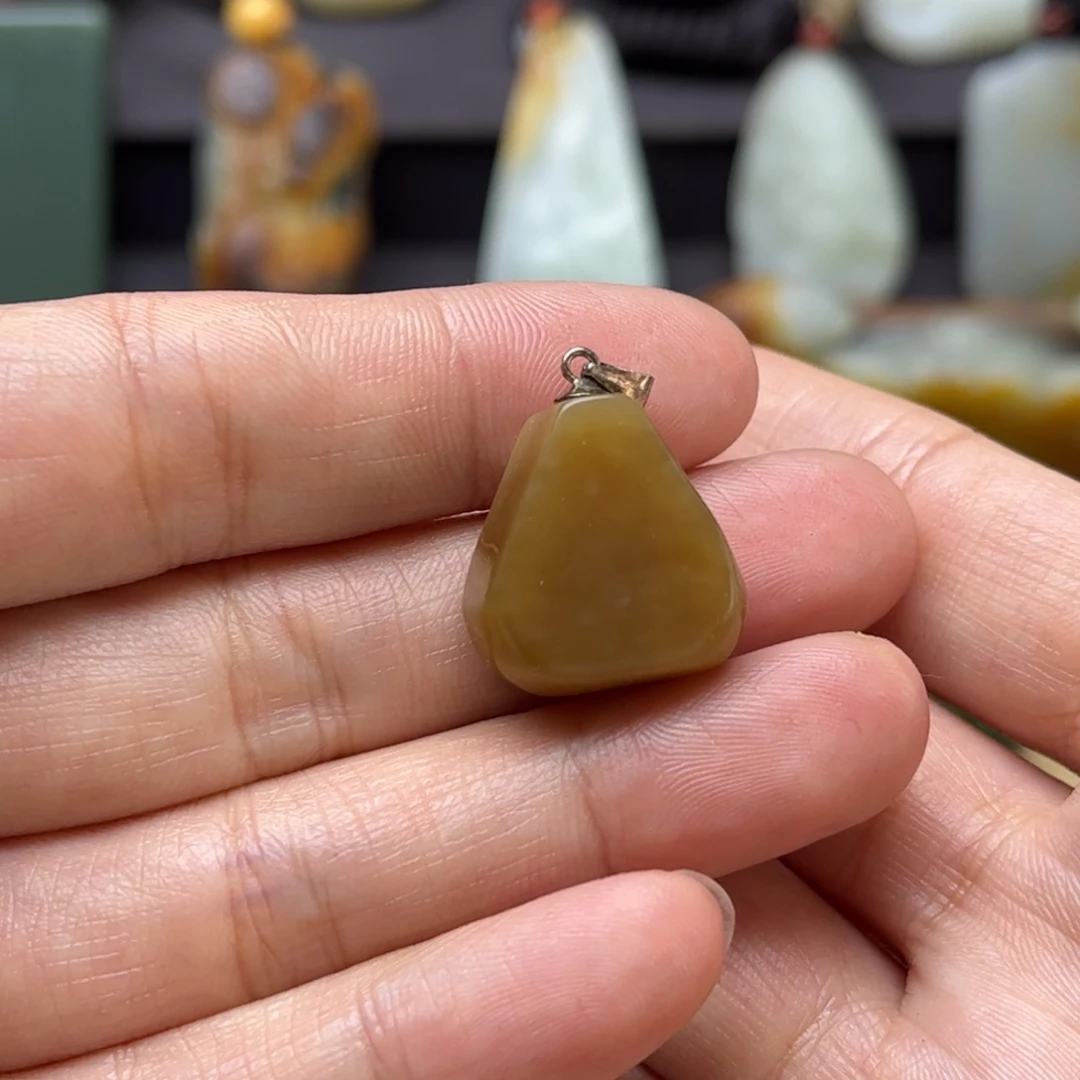 和田玉挂件未镶嵌