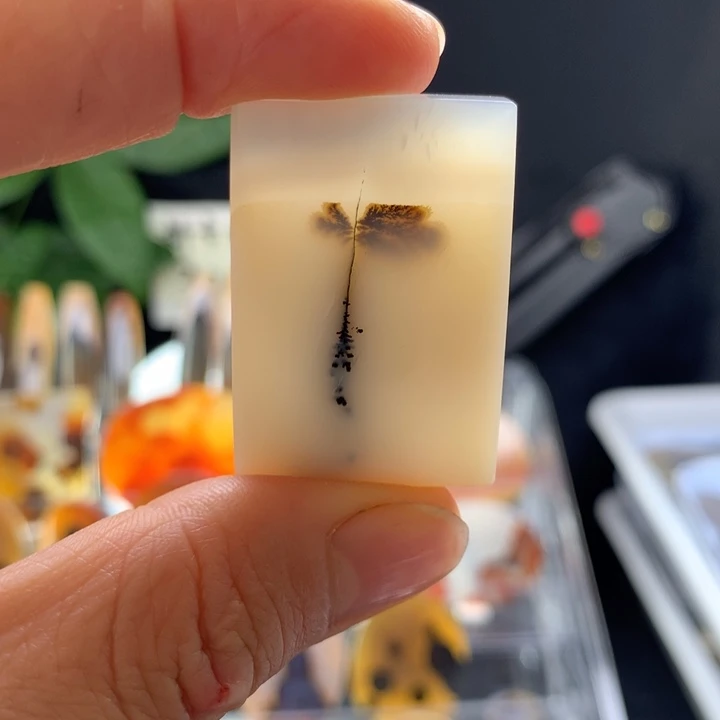 玛瑙/玉髓颈饰未镶嵌80