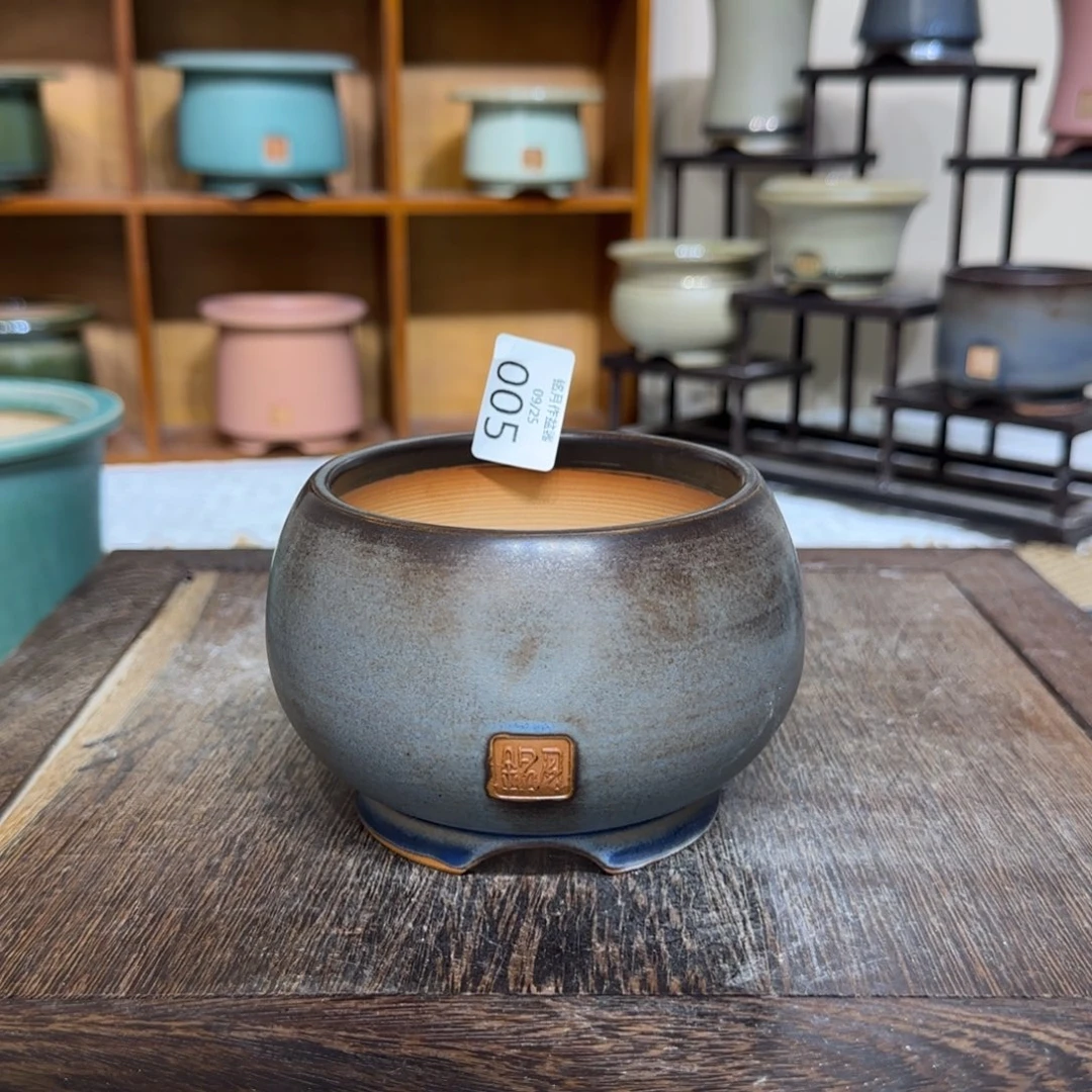 手工花盆 005  口径 8.5 高度 5