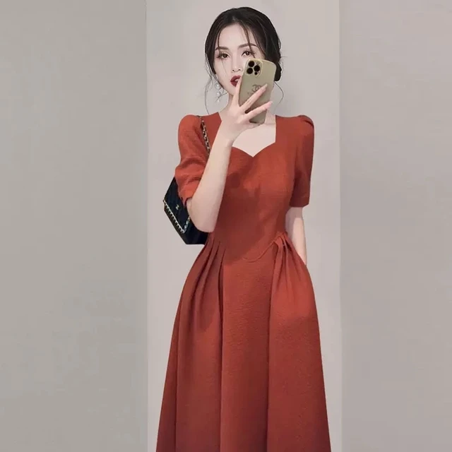 茶歇法式复古温柔风方领连衣裙2025夏季新款女装收腰显瘦桔梗长裙