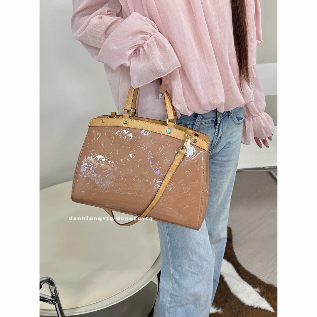 95新 LouisVuitton/路易威登 lv 裸粉色漆皮医生斜挎包单肩包K