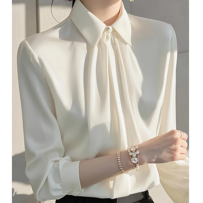 时尚高级感绝美杏白色Polo领长袖衬衫女2025春秋时尚新款气质轻奢