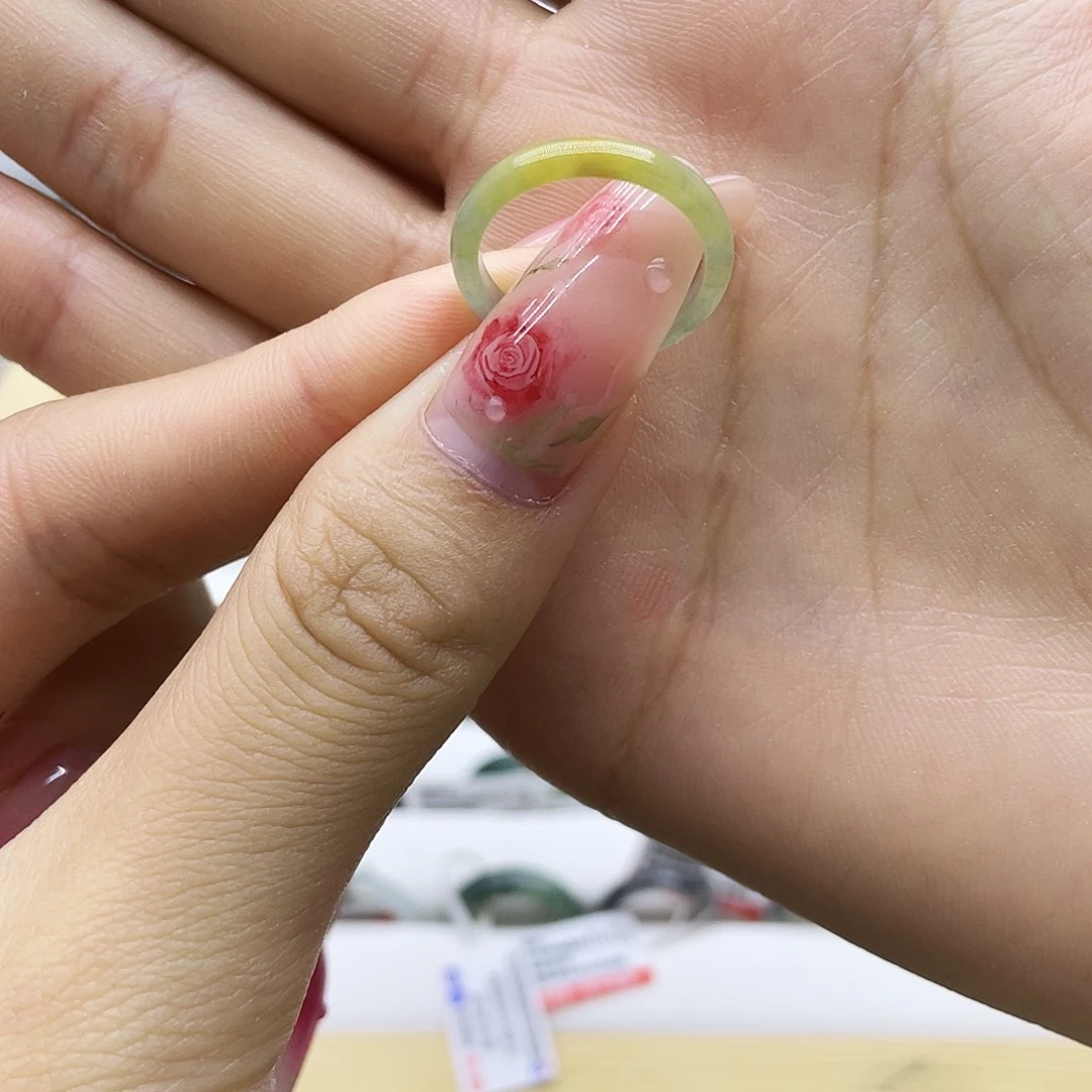 翡翠未镶嵌戒指港11